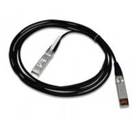 Aufgerolltes schwarzes Kabel mit Metallverbindern an beiden Enden, dargestellt auf weißem Hintergrund.