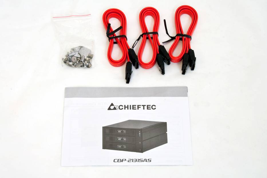 Chieftec CBP-2131SAS - Gehäuse für Speicherlaufwerke mit Lüfter - 2,5"" / 3,5"" gemeinsam genutzt (6,4 cm/8,9 cm gemeinsam