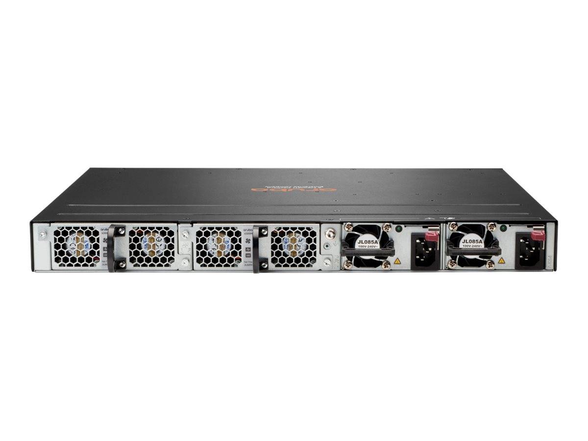 Vorderansicht eines Rack-Server-Gehäuses mit vier Kühlventilatoren auf der linken Seite und zwei Stromversorgungsmodulen auf der rechten Seite.