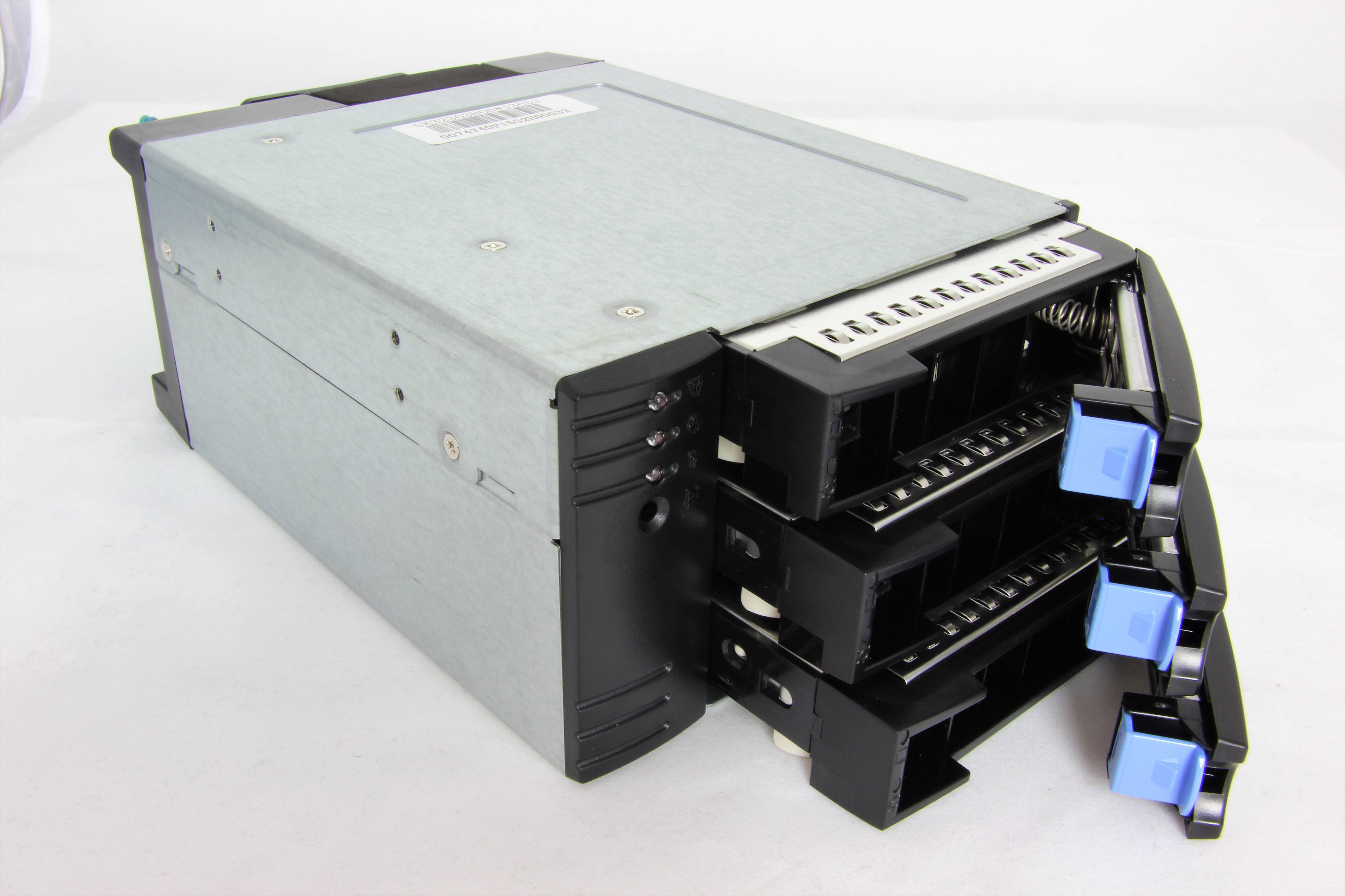Grafenthal 2x 5,25'' 3x 3,5'' HOT SWAP BAY EXPANSION UNIT FOR SAS AND SATA HDD /