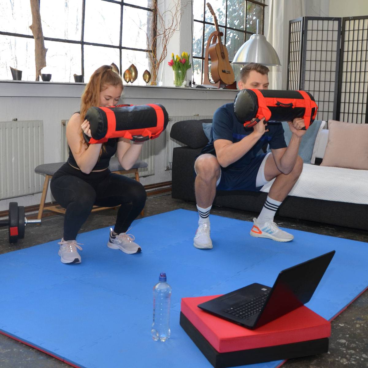 4 Profi Kampfsportmatten mit Rand - 63x63x2cm Bodenmatte