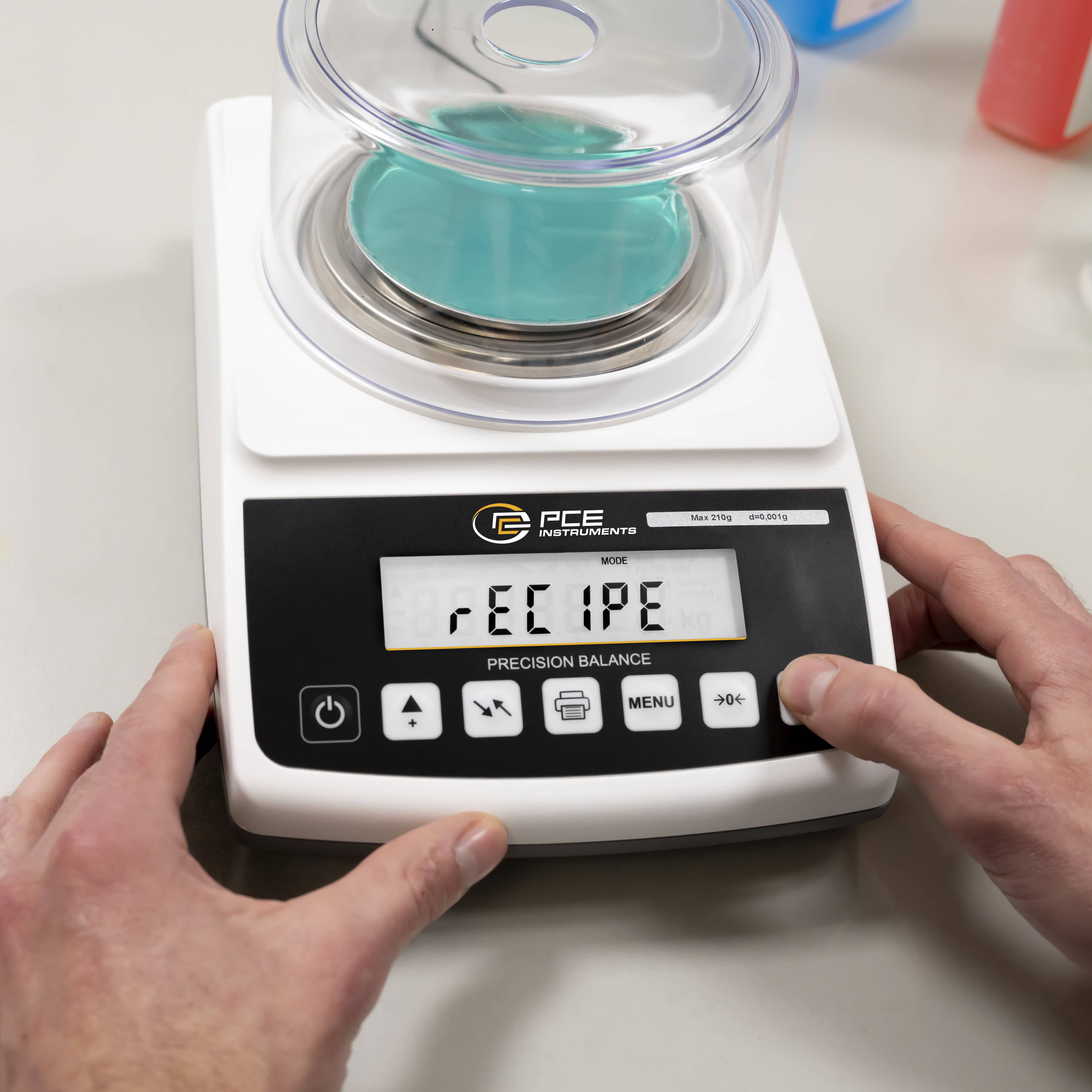 PCE Instruments Präzisionswaage PCE-BT 200 Wägebereich 210 g |Ablesbarkeit 0,001 g |Wägefläche Ø 115 mm |kalibrierfähig