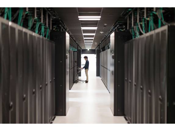 HPE Aruba - Stromversorgung redundant / Hot-Plug (Plug-In-Modul)