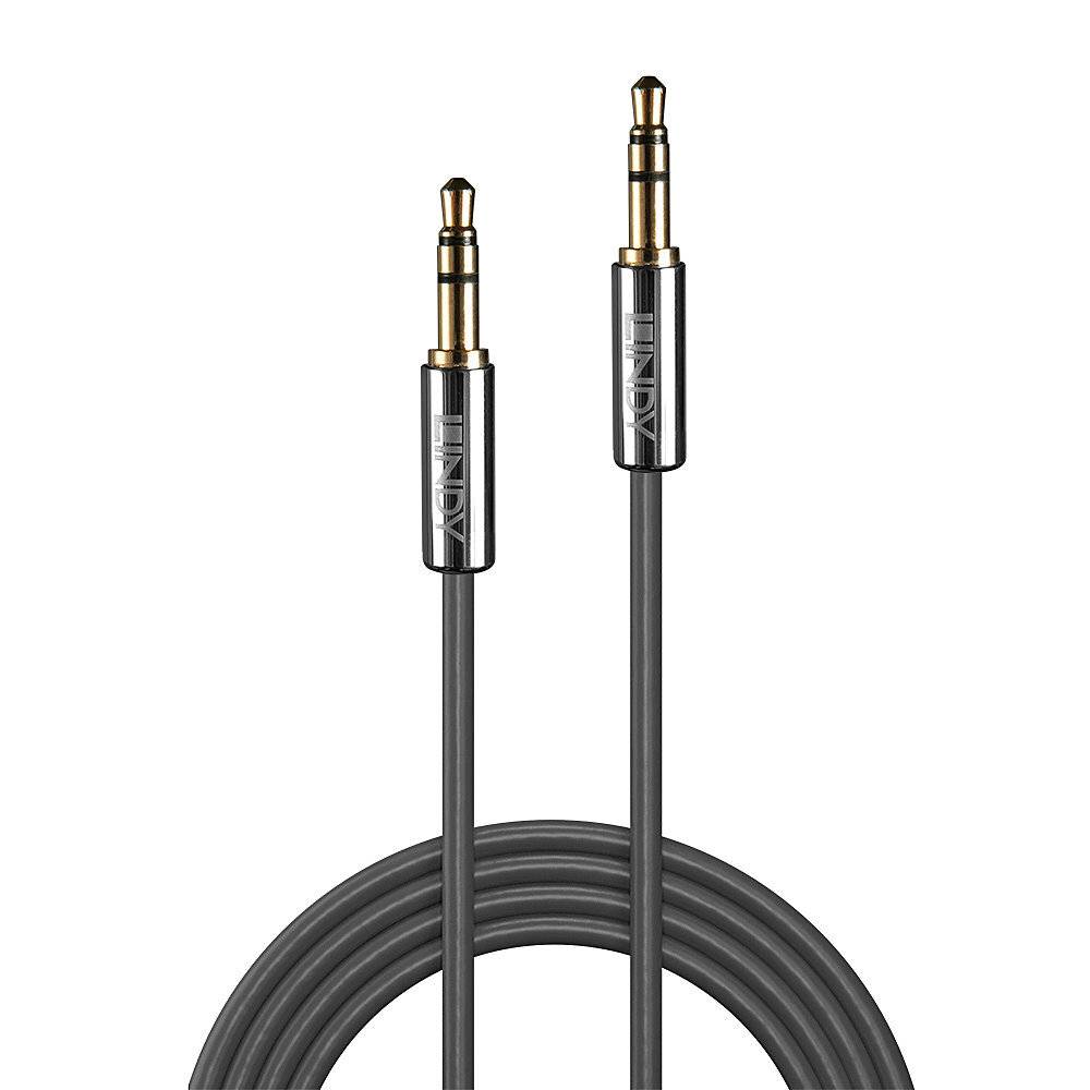 Schwarzes Audiokabel mit zwei vergoldeten 3,5-mm-Steckern, aufgerollt vor weißem Hintergrund dargestellt.