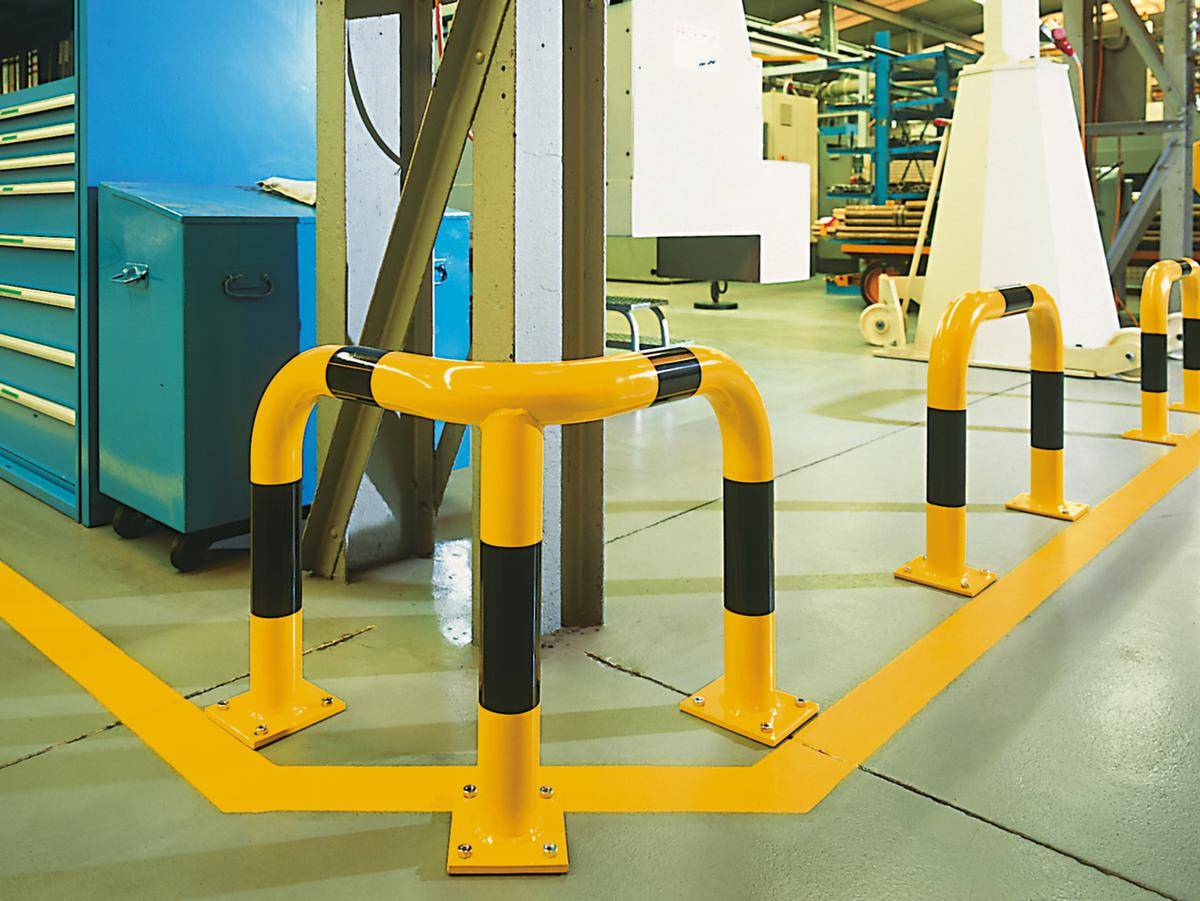 Rammschutzecke,f. innen,HxBxT 350x600x600mm,Gütestahlrohr,gelb/schwarz,z. Aufdübeln