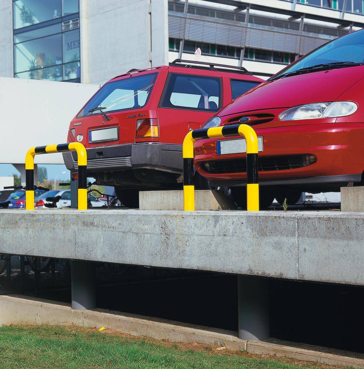 Rammschutzbügel,f. innen/außen,HxB 350x1000mm,Stahl,gelb/schwarz,z. Aufdübeln