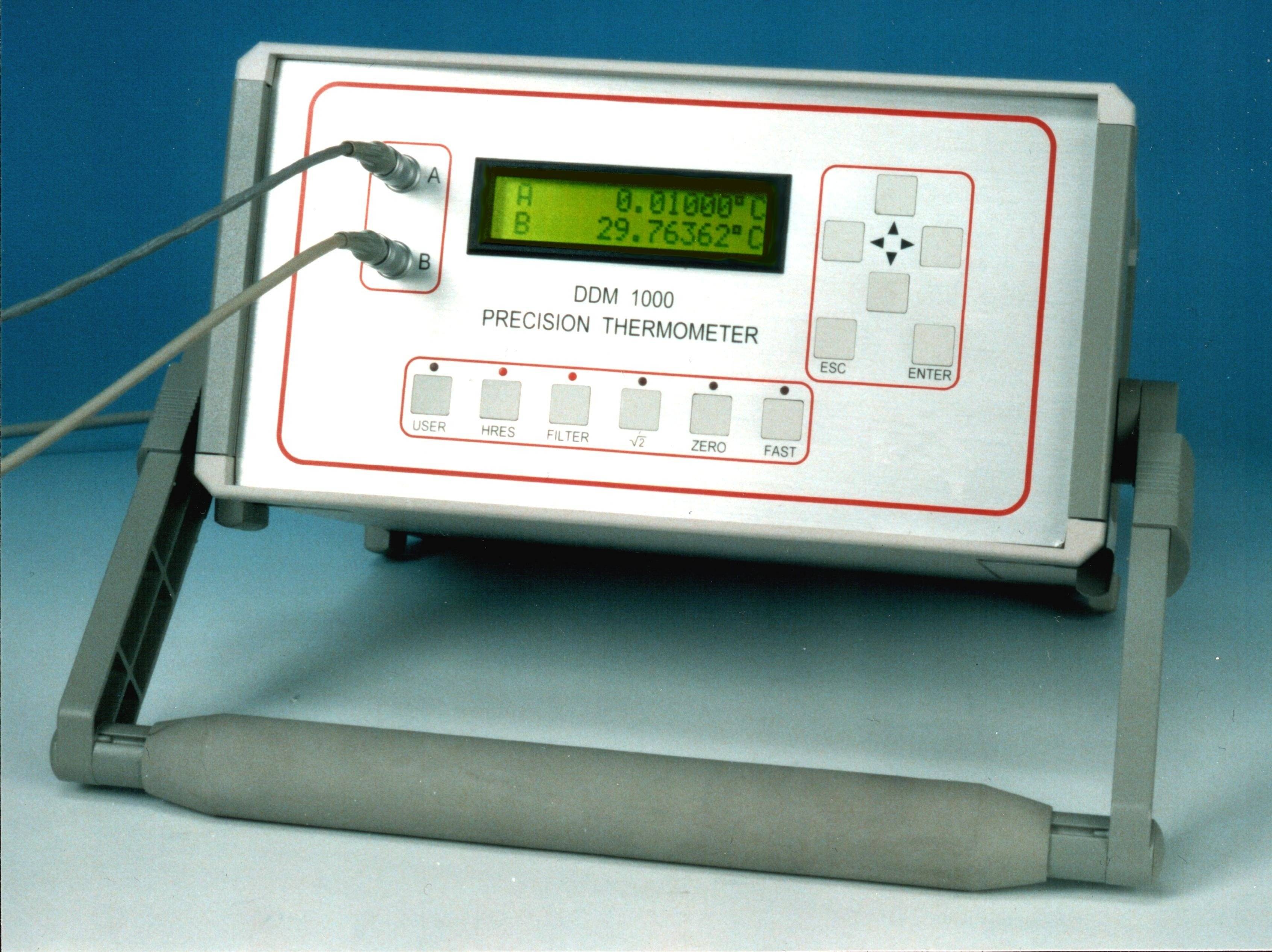 DDM1000 Tisch-Messgerät, 0,1mK Auflösung
