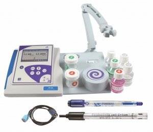 PC 80 Tischmessgeräte Komplettset inkl. pH-Sonde, Leitfähigkeitszelle und Magnetrührer