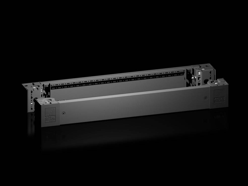 Ein graues, in ein Rack eingebautes elektronisches Gerät vor schwarzem Hintergrund, ausgestattet mit technischen Komponenten und metallischen Oberflächen, möglicherweise für Infrastrukturzwecke.