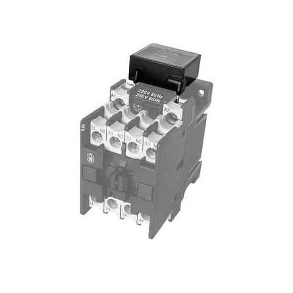 Elektrischer Schütz mit beschrifteten Anschlüssen, der Spezifikationen von 220V 50Hz zeigt und zum Schalten elektrischer Stromkreise verwendet wird.