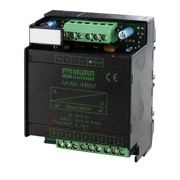 Ein elektronisches Modul mit der Bezeichnung 'Mura Elektronik Art.No. 44067' mit mehreren Anschlüssen für Verbindungen, die Ein- und Ausgangsspannungen anzeigen.
