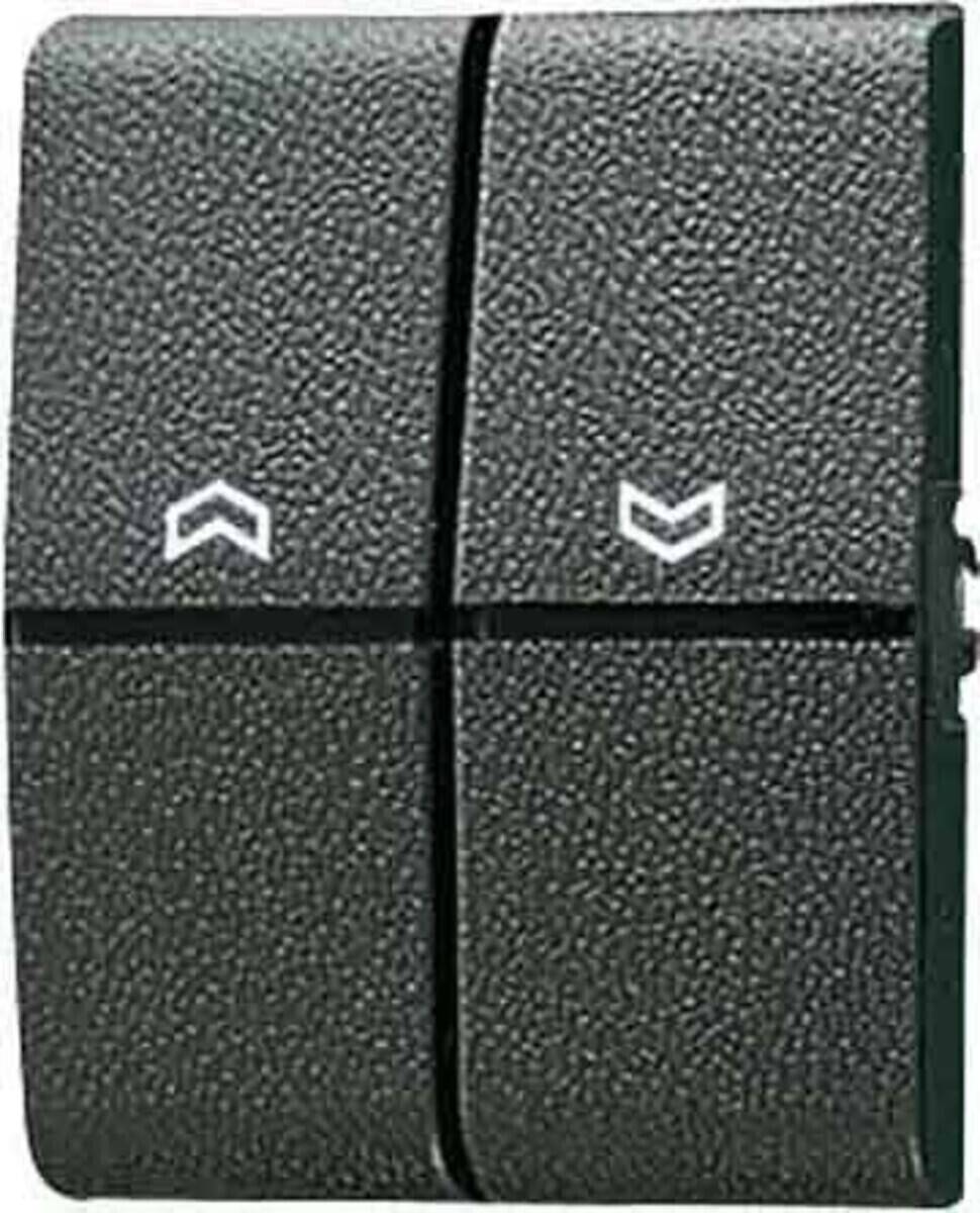 Zwei schwarze strukturierte Buttons mit weißen Pfeilsymbolen, die nach oben und unten zeigen, nebeneinander auf einem Panel angeordnet.