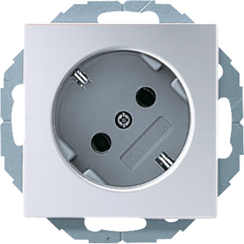 Jung SCHUKO-Steckdose alu A 520-45 KI AL