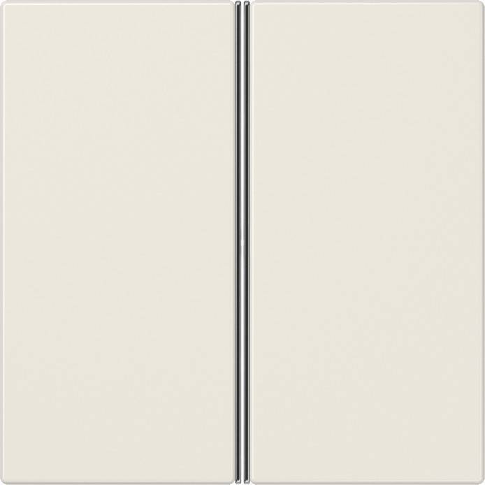 Ein beige-farbener Doppeltürenschrank mit metallischen Scharnieren, geschlossen und gleichmäßig ausgerichtet, vor einem neutralen Hintergrund stehend.