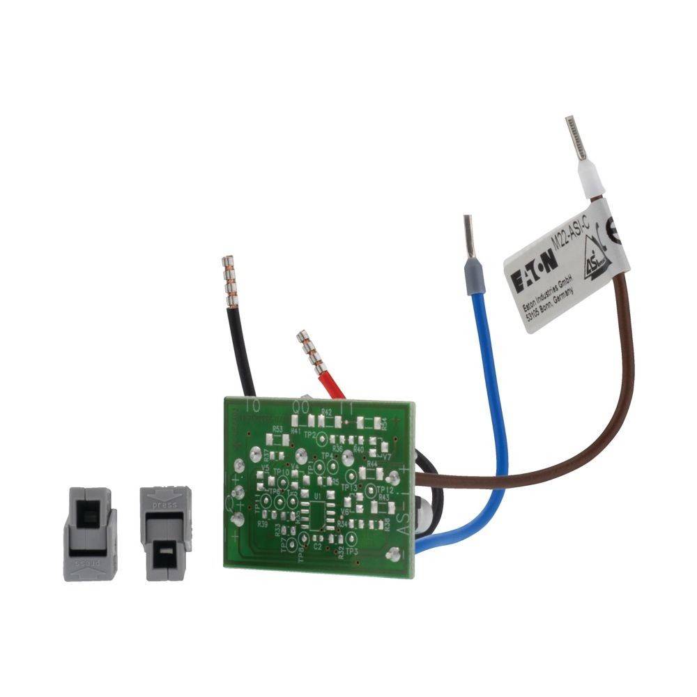 Elektronische Leiterplatte mit verschiedenen Komponenten, einschließlich Leitungen, Anschlüssen und einem mit ‚Eaton' beschrifteten Modul, verwendet in elektrischen Systemen.