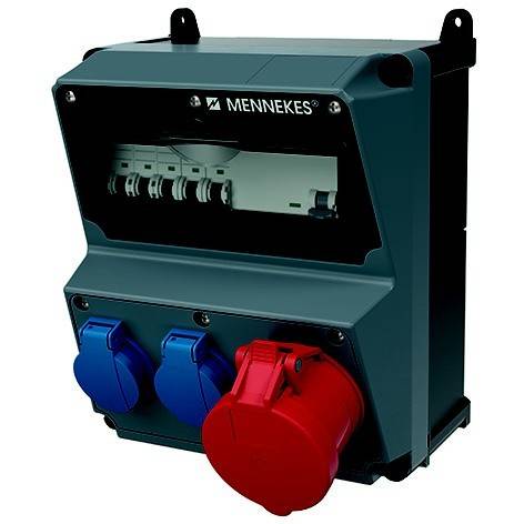Wandmontierte MENNEKES Elektroverteilung mit Leitungsschutzschaltern und drei abgedeckten Steckdosen: zwei blaue Steckdosen und eine rote Steckdose.