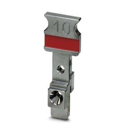 Ein einzelner Metall-Steckverbinder mit einer roten Markierung, beschriftet mit 1.0, der für elektrische Verbindungen verwendet wird.