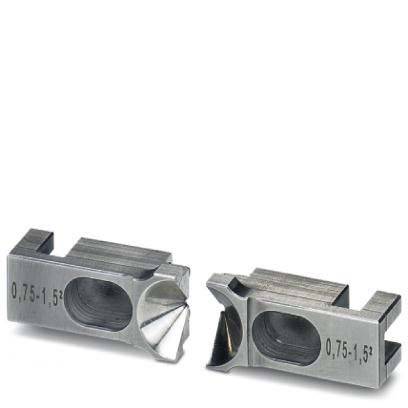 Zwei Metallschneidwerkzeuge, nebeneinander, mit '0,75-1,5' geätzt. Das linke Werkzeug hat eine polierte, reflektierende Oberfläche.