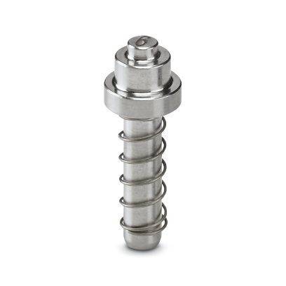Metallischer federbelasteter Stift oder Kolben mit zylindrischem Körper und Spiralfeder, isoliert auf weißem Hintergrund dargestellt.