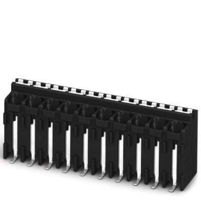 Eine schwarze, rechteckige elektronische Komponente mit mehreren Schlitzen, wahrscheinlich ein Anschluss oder Halter für andere elektrische Teile, von der Seite betrachtet.