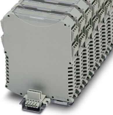 Eine Reihe grauer elektronischer Module, die in Reihe geschaltet sind und typischerweise in industriellen Automatisierungs- und Steuerungssystemen verwendet werden.