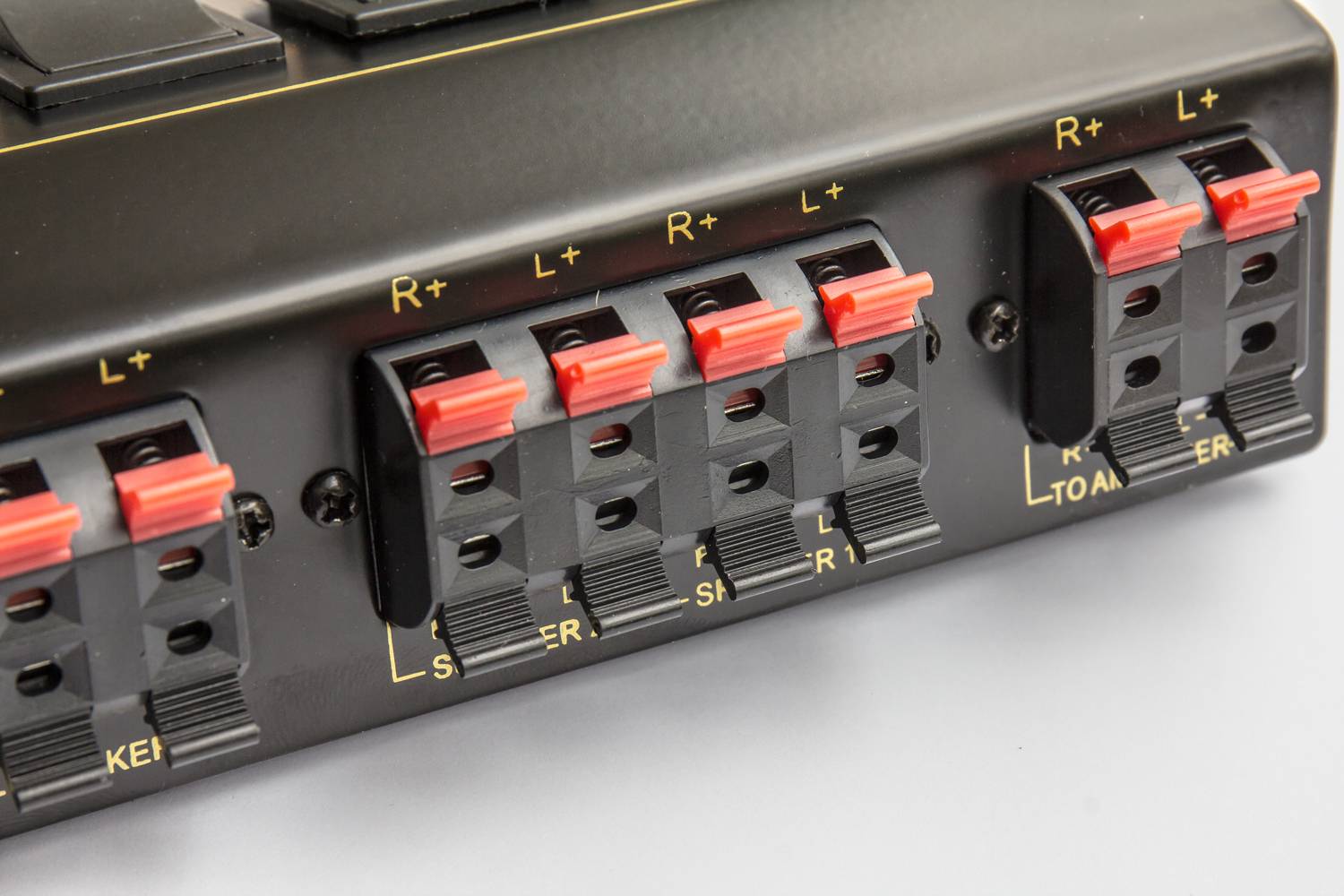 Lautsprecher-Umschaltbox für vier Lautsprecherpaare, Good Connections®