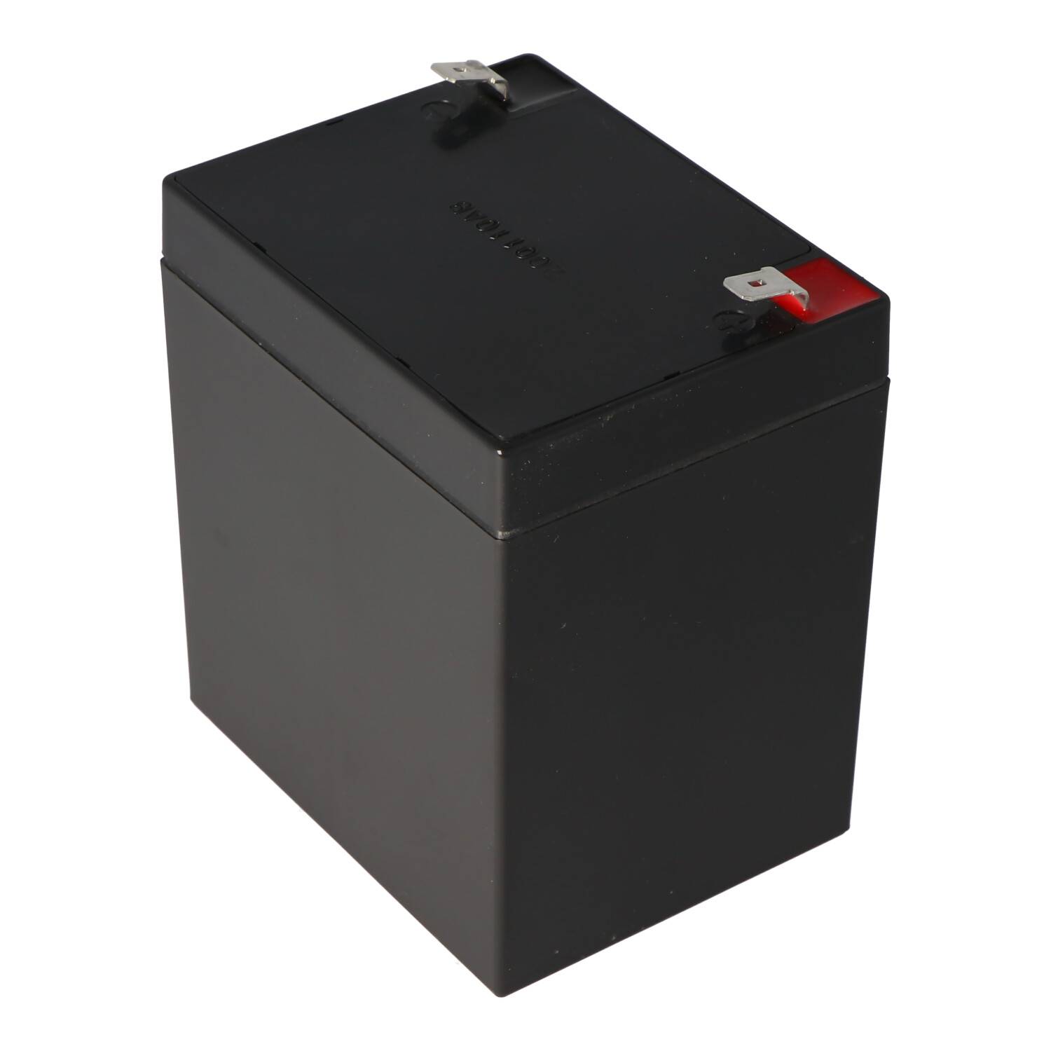 Schwarze rechteckige wiederaufladbare Batterie mit zwei Metallklemmen oben, isoliert auf weißem Hintergrund.