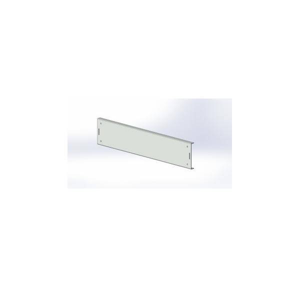 Ein rechteckiges Metallpaneel mit zwei vertikalen Seitenkanten, wahrscheinlich als Trennwand oder Stütze in einer Struktur- oder mechanischen Anordnung verwendet.