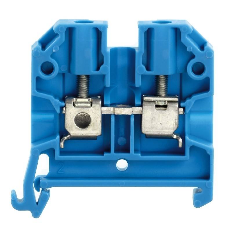 Ein blauer Elektro-Anschlussklemmenblock mit Metallverbindern und Schrauben, der zum Sichern von elektrischen Leitungen in Schaltkreisen verwendet wird.