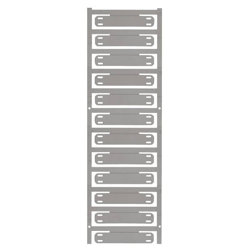 Eine Reihe von zwölf rechteckigen Metallpaneelen, vertikal ausgerichtet, wobei jedes Panel zwei horizontale Schlitze aufweist.