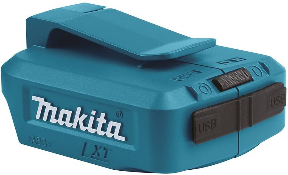 Eine blaue Akku-Werkzeugbatterie mit einem USB-Anschluss, mit der Markenbezeichnung 'Makita LXT', entwickelt zum Aufladen kompatibler Geräte und Werkzeuge.