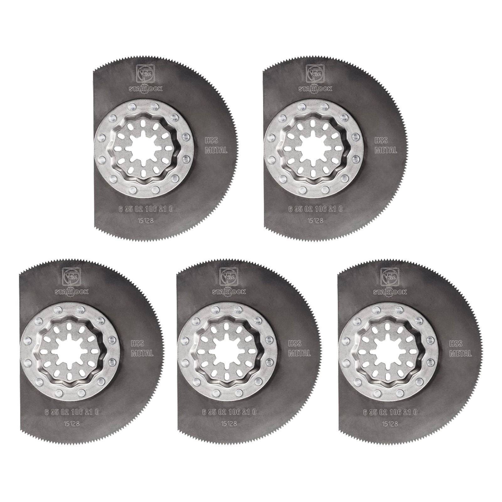 Fünf identische kreisförmige Sägeblätter sind in zwei Reihen angeordnet. Jedes Blatt ist metallfarbig mit gezahnten Kanten und in der Mitte mit einer Marke versehen.