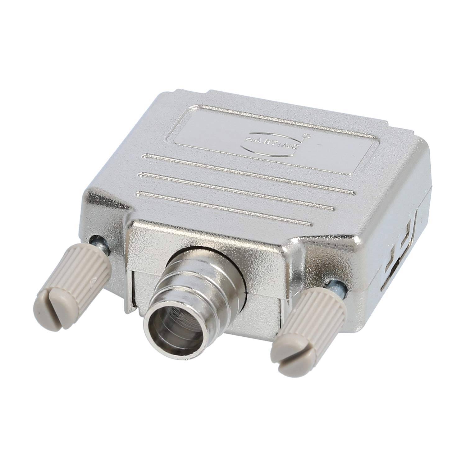 Ein metallischer D-Sub-Stecker mit Schutzgehäuse, ausgestattet mit zwei verstellbaren Schrauben für eine sichere Befestigung. Verwendet in elektronischen Geräten.