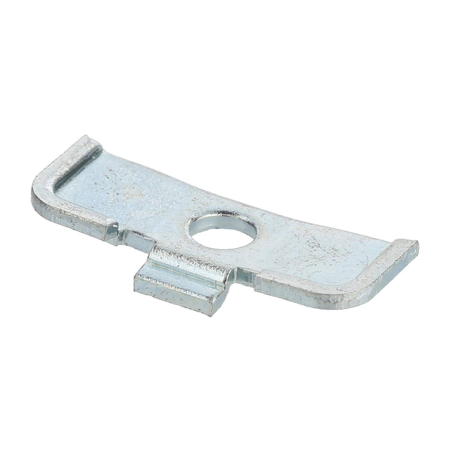 Eine flache, metallische Platte mit einem zentralen Loch, flankiert von erhöhten Kanten, die zur Sicherung von Teilen in mechanischen Baugruppen verwendet wird.