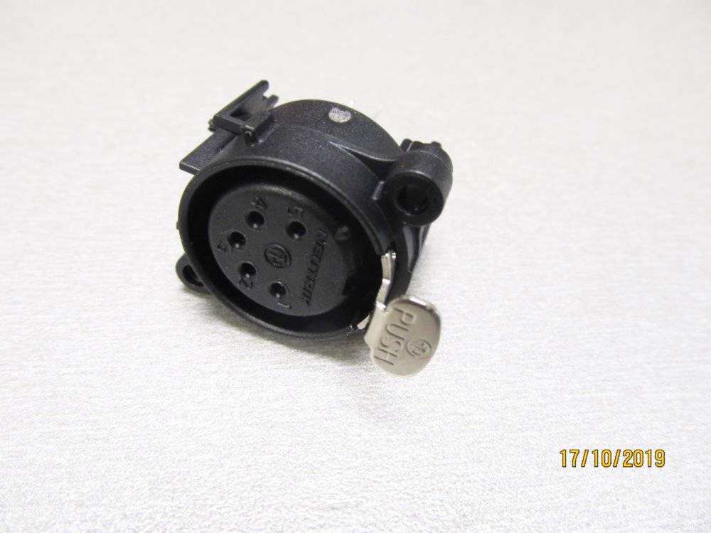 Neutrik NC5FAV - NC5FAV - 12904670 - 1 Stück