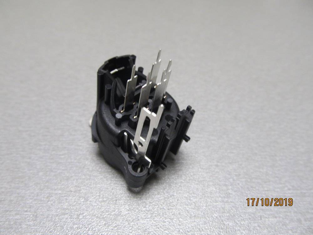 Neutrik NC5FAV - NC5FAV - 12904670 - 1 Stück