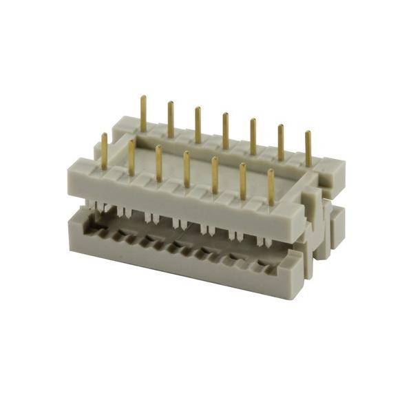 Ein Stapel von zwei beigen Elektroverbindern mit mehreren goldenen Anschlüssen, die in Reihen angeordnet sind und für Verbindungen auf elektronischen Leiterplatten verwendet werden.