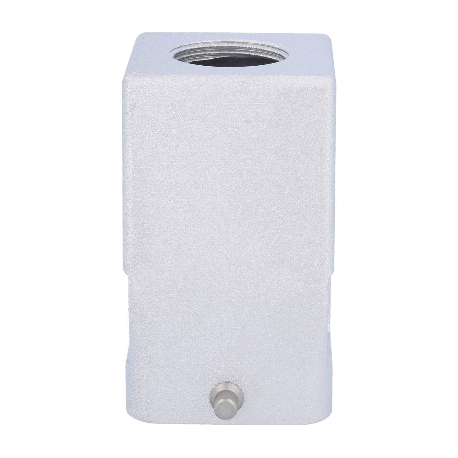 Ein silberner, quadratischer Metallhalter mit einer zylindrischen Öffnung oben und einem kleinen vorstehenden Stift an der unteren Vorderseite.