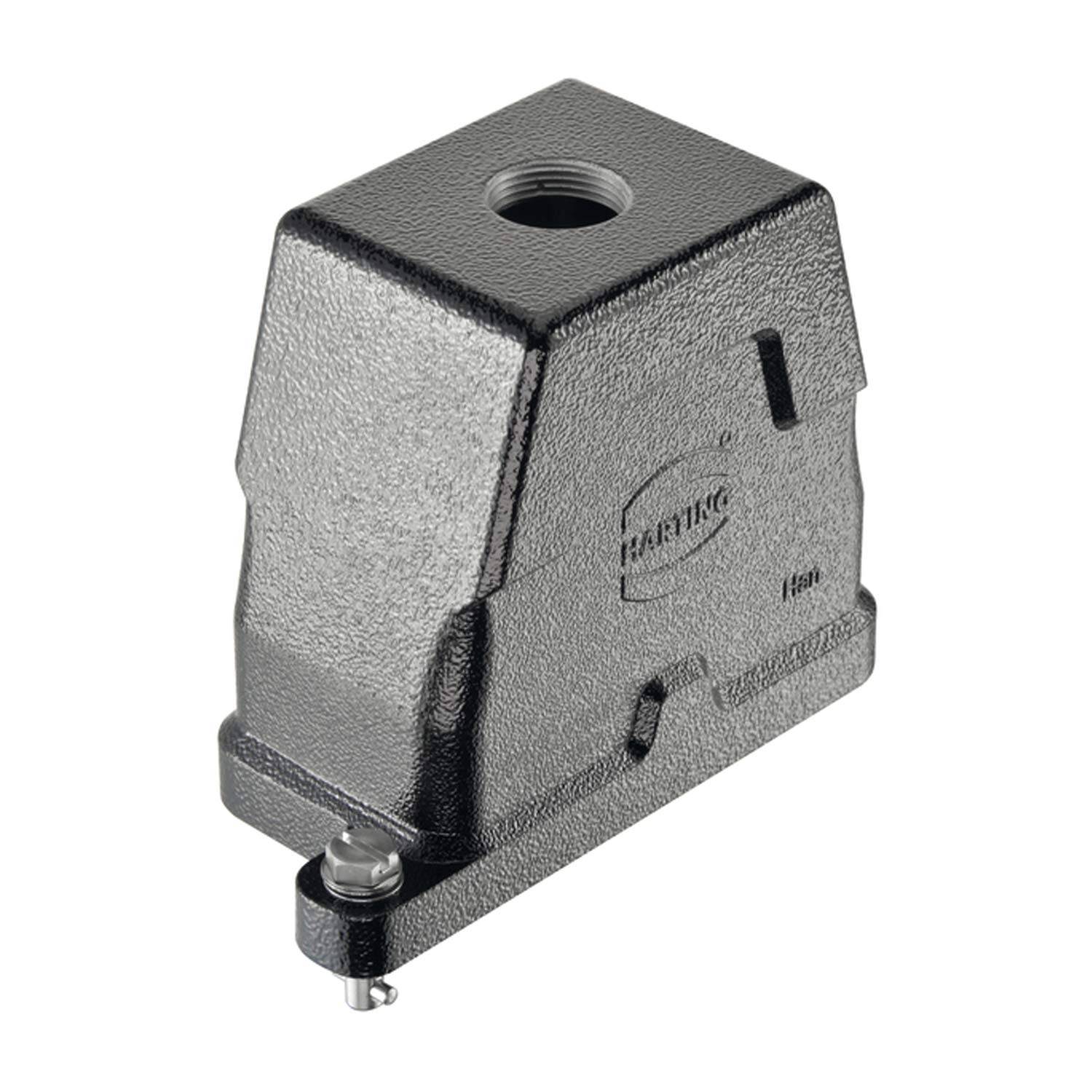 Ein metallisches, rechteckiges Schutzgehäuse mit einer Öffnung oben, entwickelt für robuste elektrische Steckverbinder. Mit eingraviertem Markenlogo.