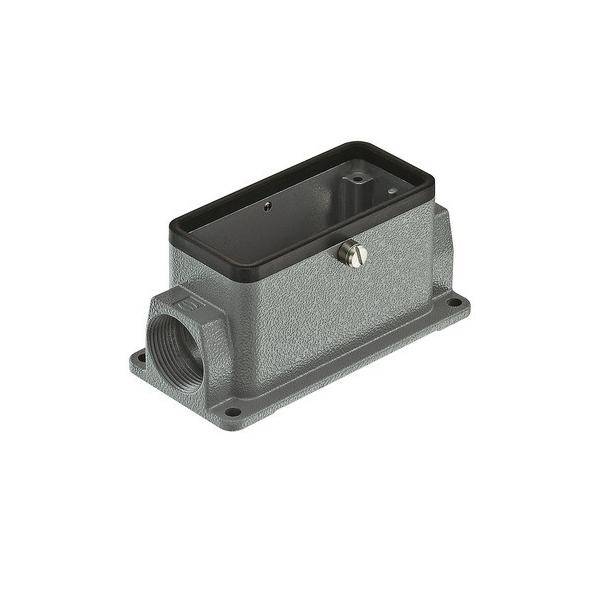 Ein rechteckiges, graues industrielles Anschlussgehäuse aus Metall mit seitlichem Gewindeeingang und Befestigungslöchern für die Montage.