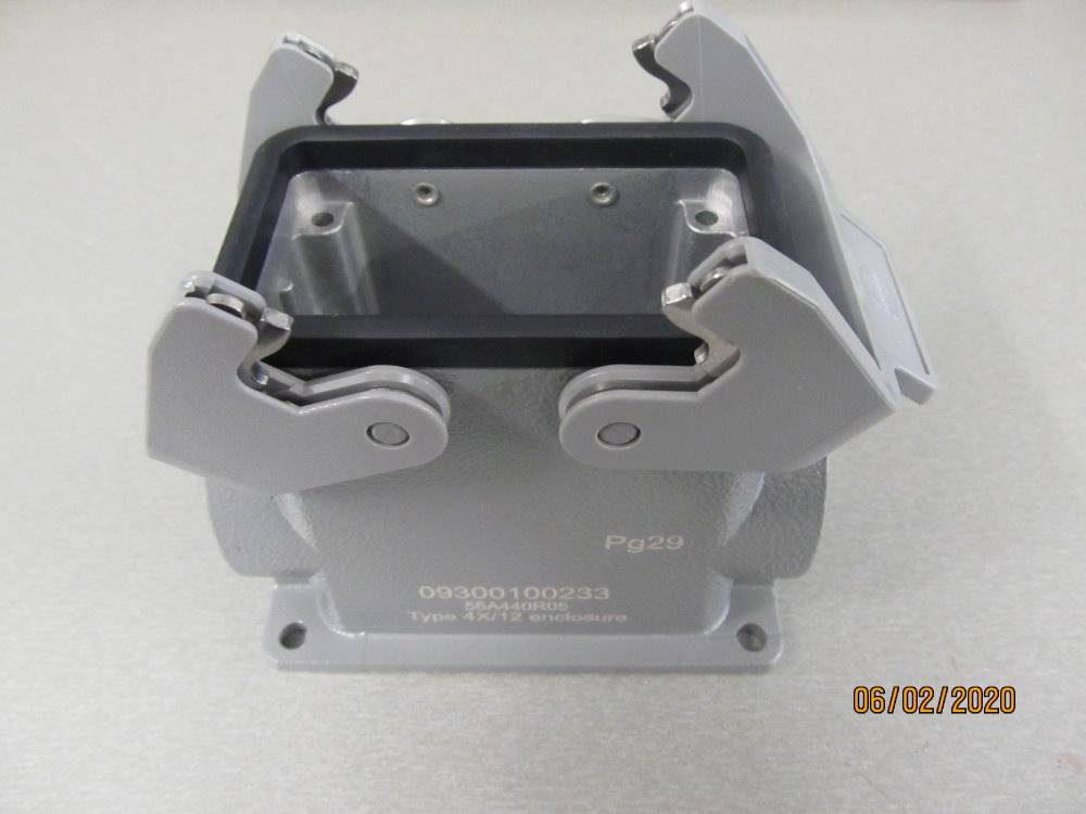 Harting Sockelgehäuse 09300100233