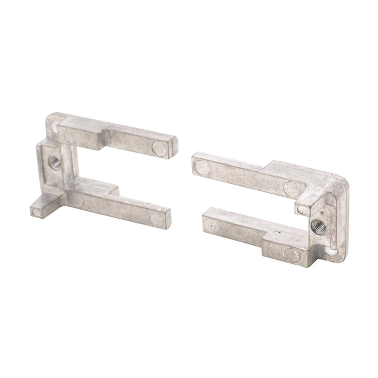 Ein Metalleckverbinder, in zwei Teile getrennt, konstruiert zum Verbinden von Strukturen, mit Ausrichtungsmarkierungen und Bohrungen für Schraubenbolzen zur Montage.