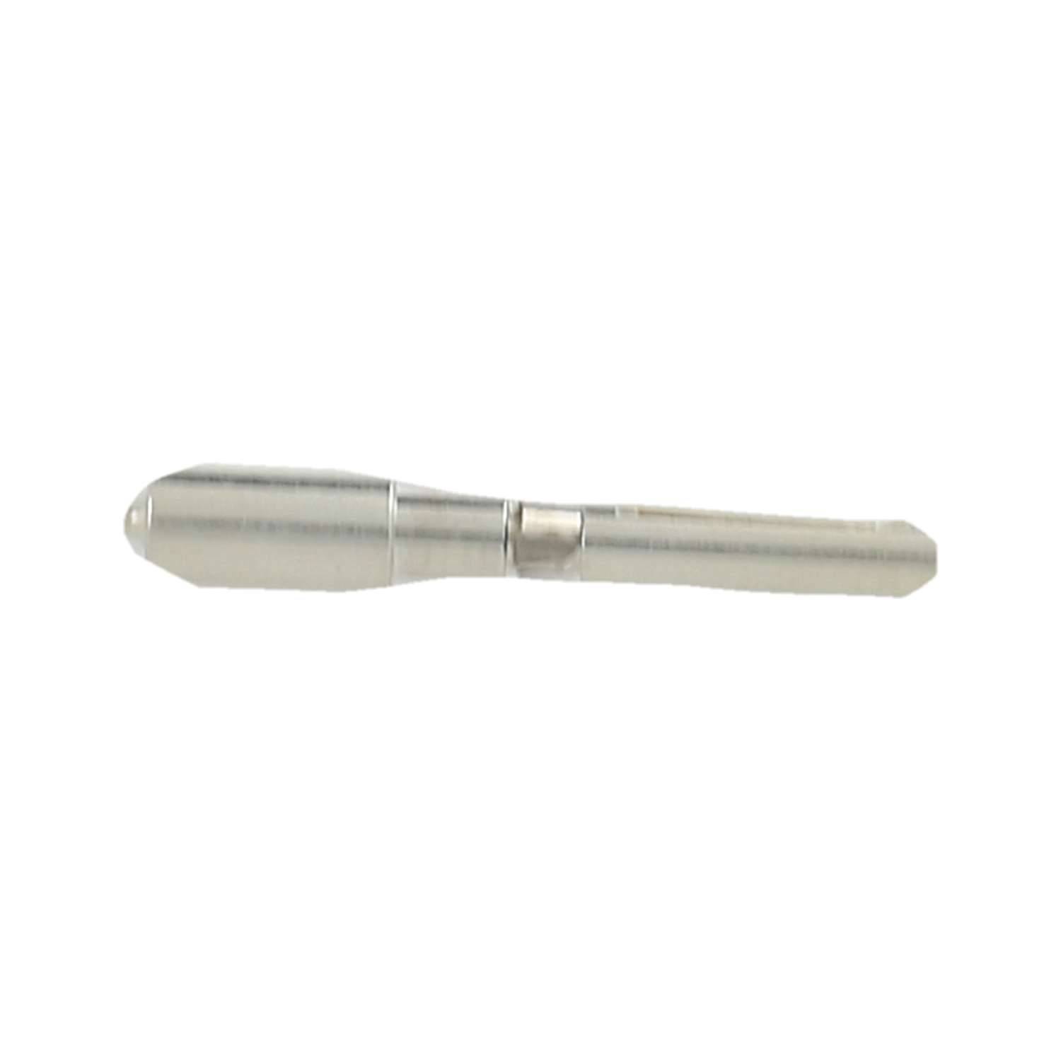 Ein Metallinstrument mit einer konischen zylindrischen Form, möglicherweise ein Bohrer oder ähnliches Instrument, von der Seite betrachtet.