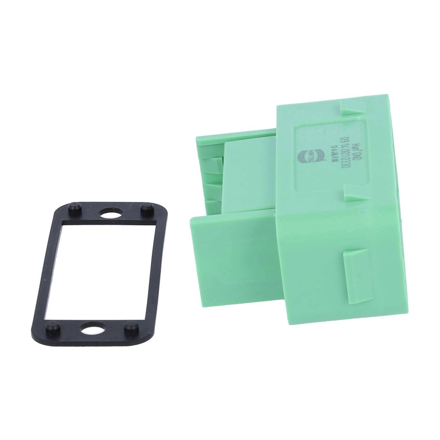 Eine grüne elektrische Komponente mit Öffnungen und Schlitzen, begleitet von einer rechteckigen schwarzen Dichtung, entwickelt für Installation oder Montage.