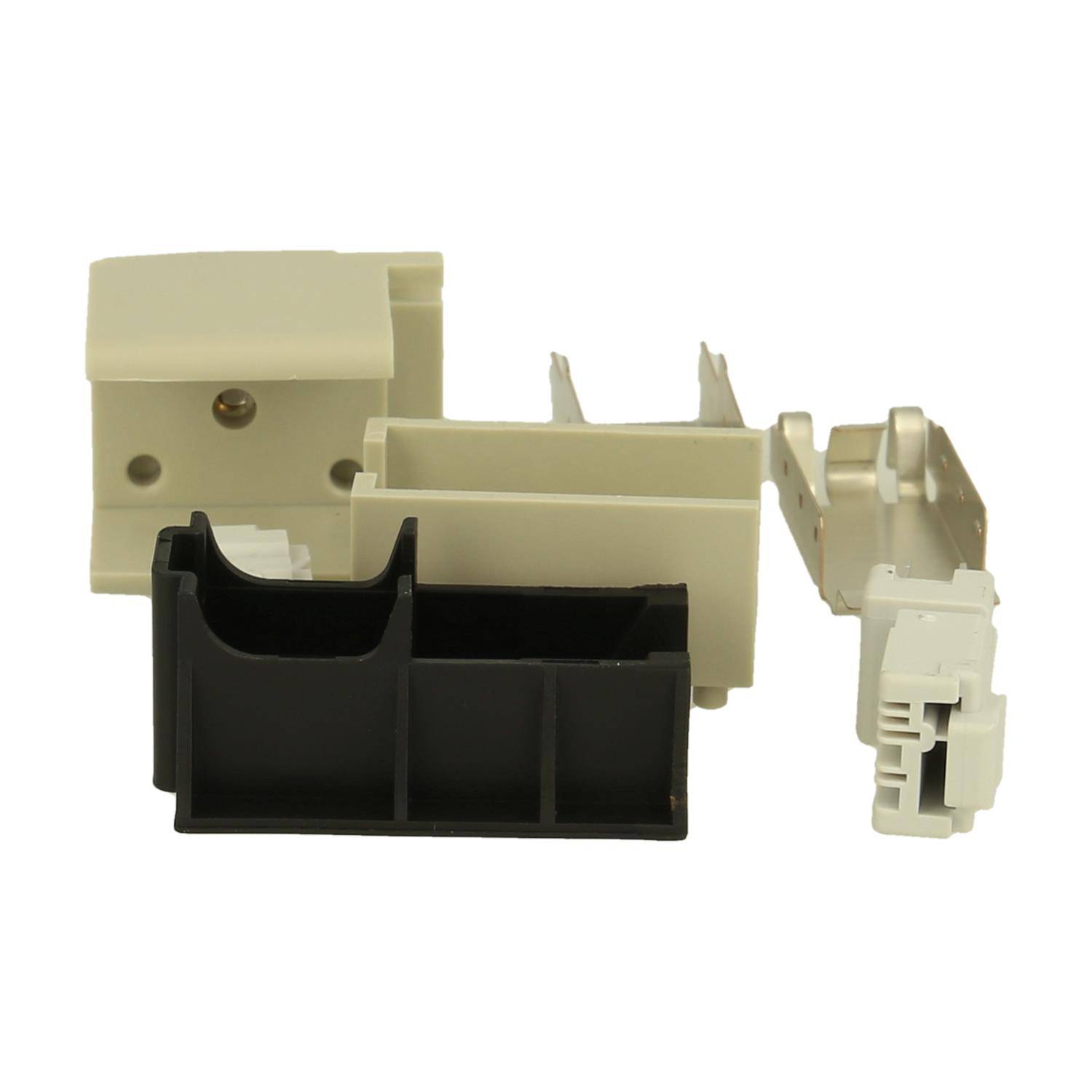 Mehrere Arten von Kunststoff-Wandeckenschützern in verschiedenen Formen und Größen werden auf weißem Hintergrund angezeigt.