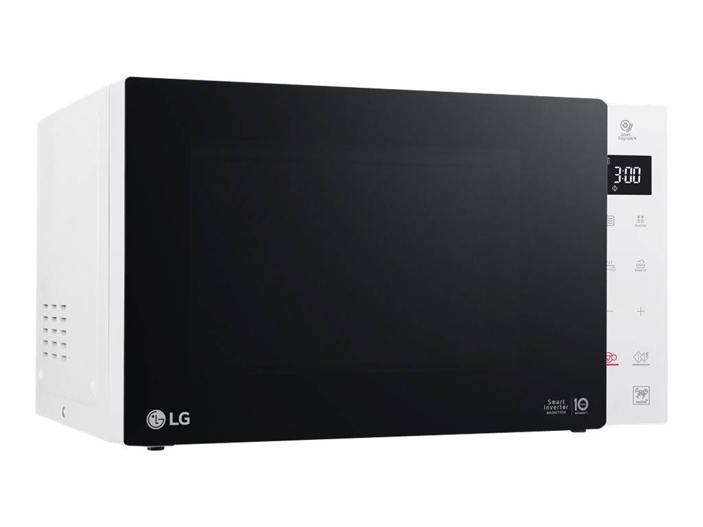 Schwarze LG-Mikrowelle mit weißem Seitenpaneel, digitaler Uhrzeitanzeige und Touch-Bedienelementen auf einfachem weißem Hintergrund.