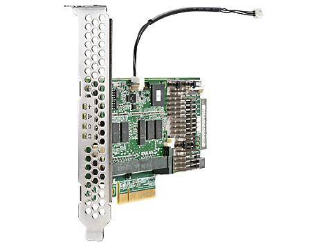 Computererweiterungskarte mit Metallhalterung, Leiterplatte und angeschlossenem Kabelstecker auf weißem Hintergrund.