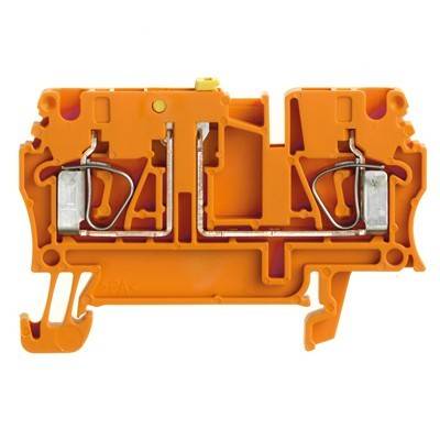 Ein orangefarbener Kunststoff-Terminalblock mit Metallkomponenten, der für elektrische Verbindungen in industriellen Umgebungen verwendet wird.