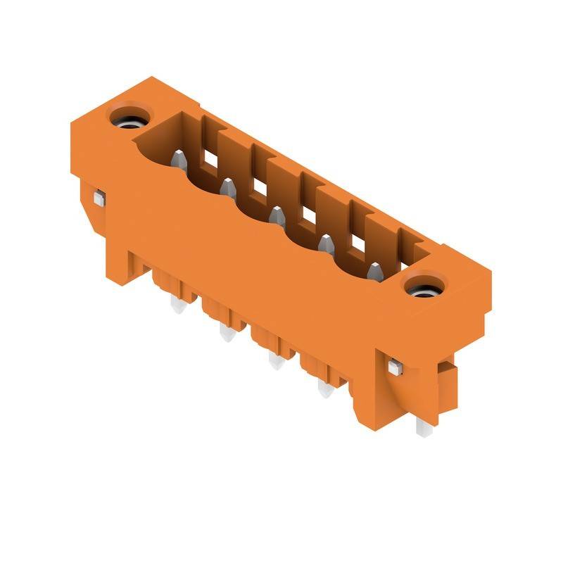 Ein orangefarbener elektronischer Steckverbinder mit mehreren Pins, der zur Befestigung auf einer Leiterplatte konzipiert ist.