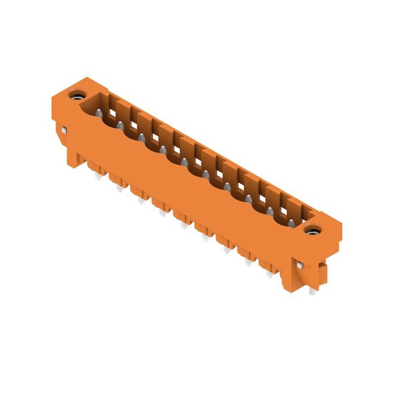 Ein orangefarbener Plastik-Klemmenblock mit mehreren Anschlussplätzen, der zum Organisieren und Sichern von elektrischen Leitungen auf einer Platine verwendet wird.